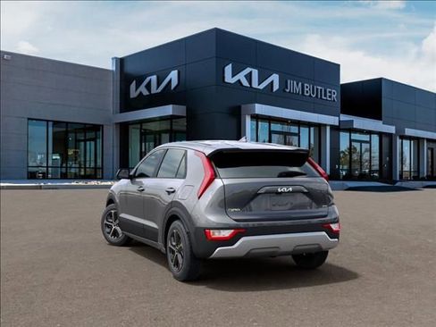 New 2026 Kia Niro LX image 4