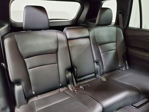 Used 2023 Honda Passport EX-L image 12