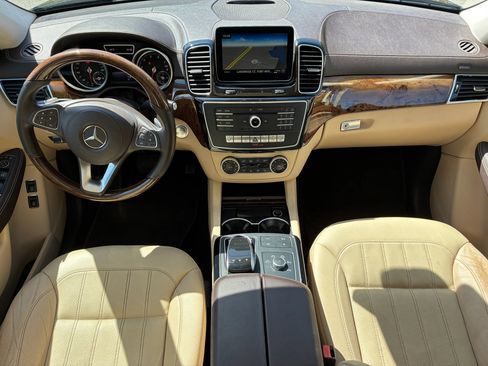 Used 2017 Mercedes-Benz GLS 450 4MATIC image 12
