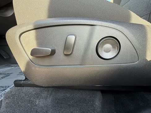 New 2026 GMC Acadia Elevation image 15