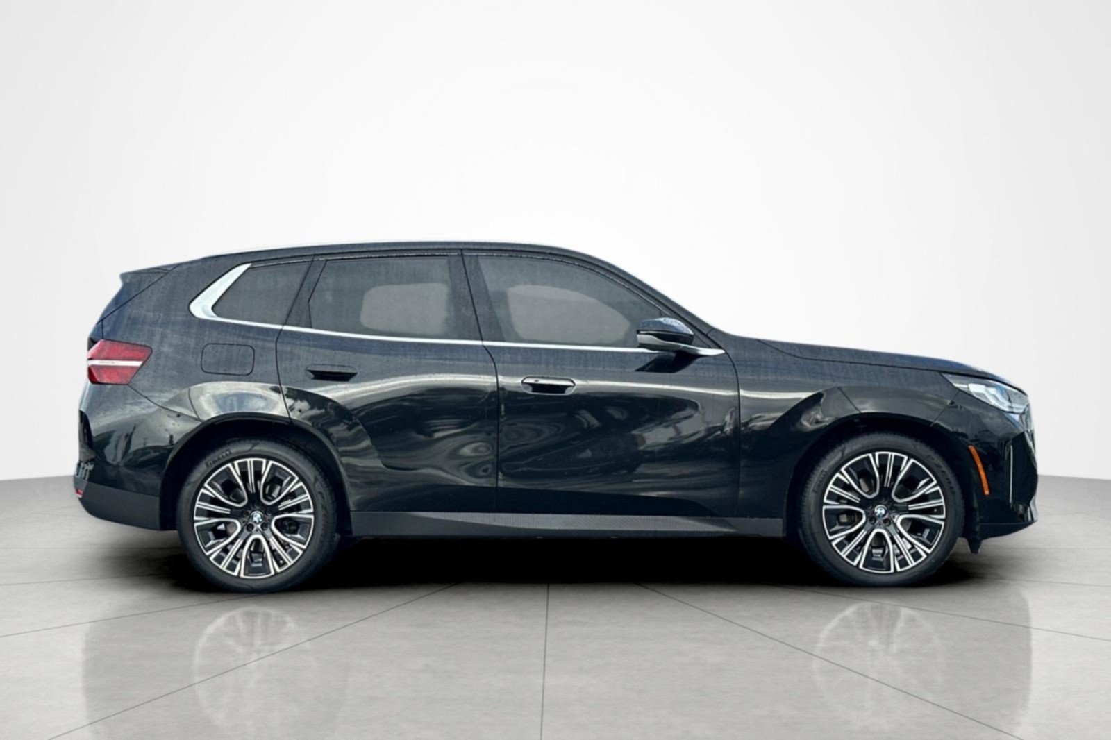 Used 2025 BMW X3 xDrive30i w/ M Sport Package AWD/4WD image 6