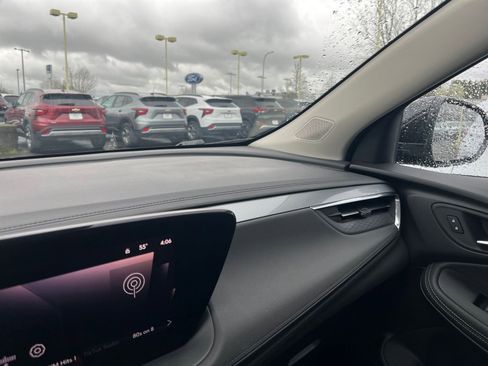 Used 2025 Buick Encore GX Preferred image 34