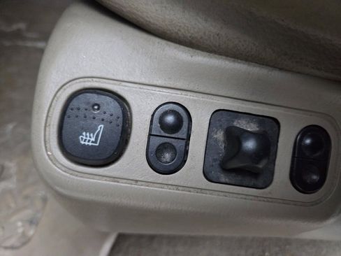 Used 2005 Ford F350 Lariat image 13