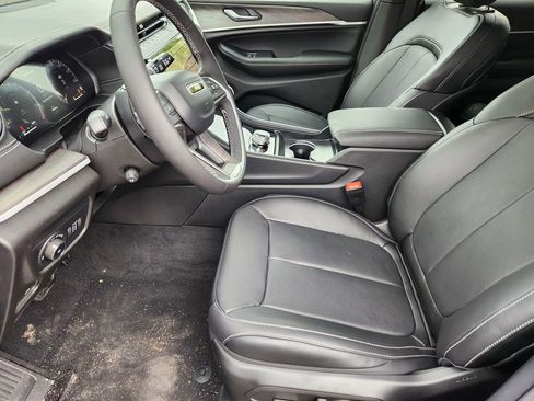 New 2026 Jeep Grand Cherokee Limited AWD/4WD image 12
