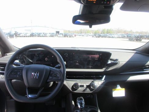 New 2026 Buick Envista Preferred image 14