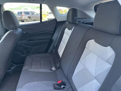 Used 2024 Chevrolet Trax LS w/ Driver Confidence Package FWD image 15