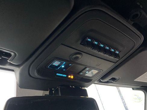 Used 2023 Ford Bronco Black Diamond image 25