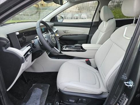 New 2026 Hyundai Tucson Limited AWD/4WD image 18