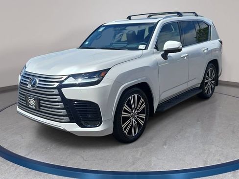 Used 2026 Lexus LX 600 4WD w/ Accessory Package (2T) image 1