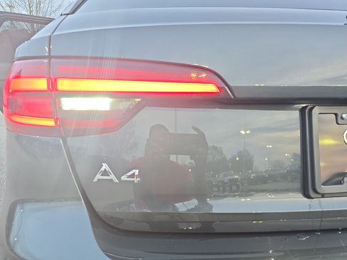 Used 2018 Audi A4 2.0T allroad Premium Plus image 32