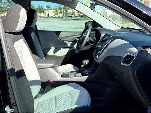 Used 2023 Chevrolet Equinox LS w/ Midnight Edition image 9