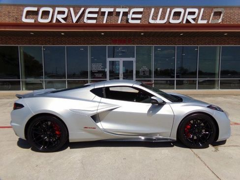 Used 2024 Chevrolet Corvette Z06 w/ Battery Protection Package RWD image 4