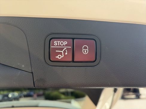 Used 2022 Mercedes-Benz GLC 300 image 33