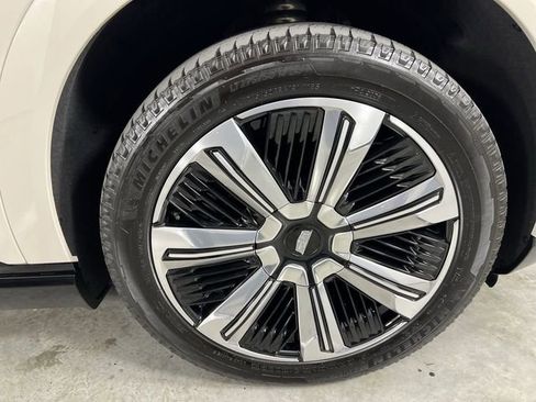 Certified 2026 Cadillac Escalade IQ Luxury 2 AWD/4WD image 33