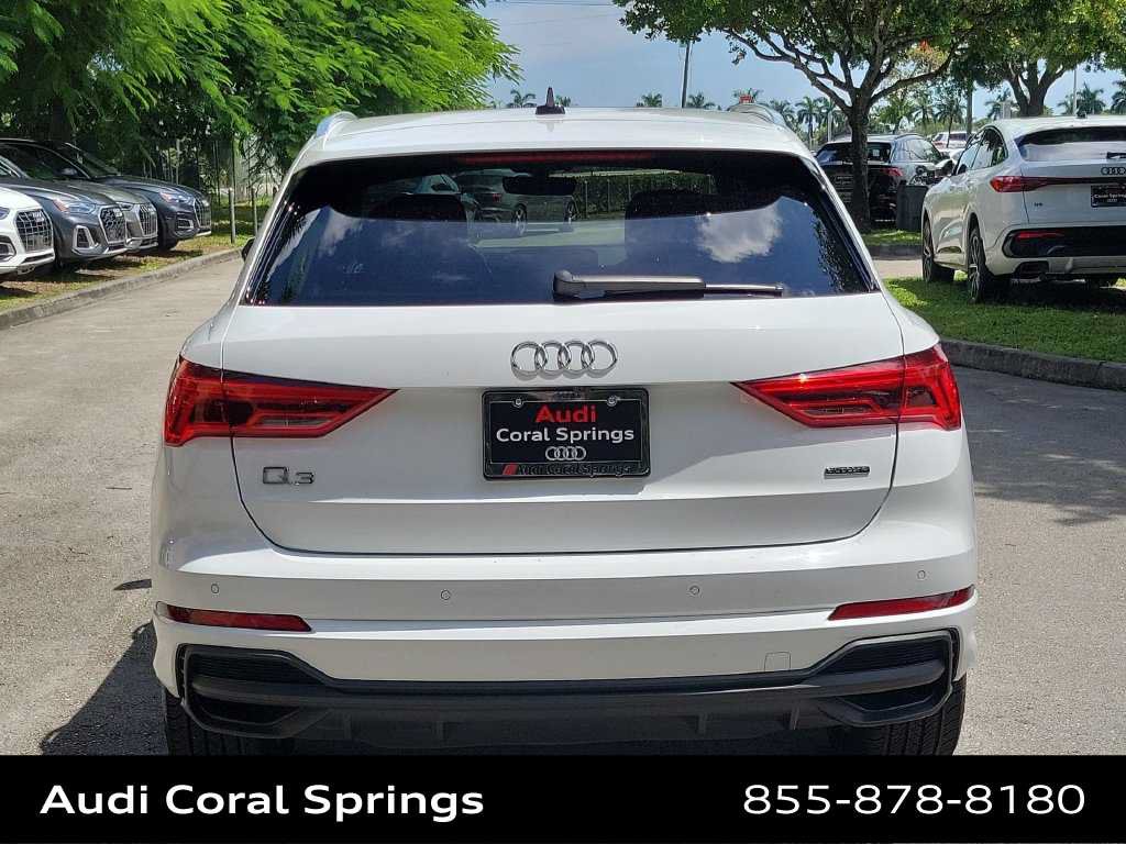 Certified 2024 Audi Q3 2.0T Premium AWD/4WD image 13