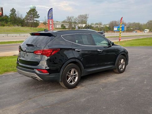 Used 2017 Hyundai Santa Fe Sport image 5