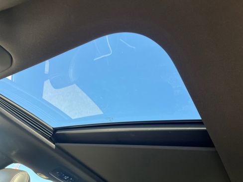 New 2026 Chrysler Pacifica Limited image 33