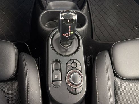 Used 2023 MINI Cooper S w/ Driver Assistance Package FWD image 18