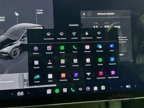 Used 2023 Tesla Model Y Long Range image 16