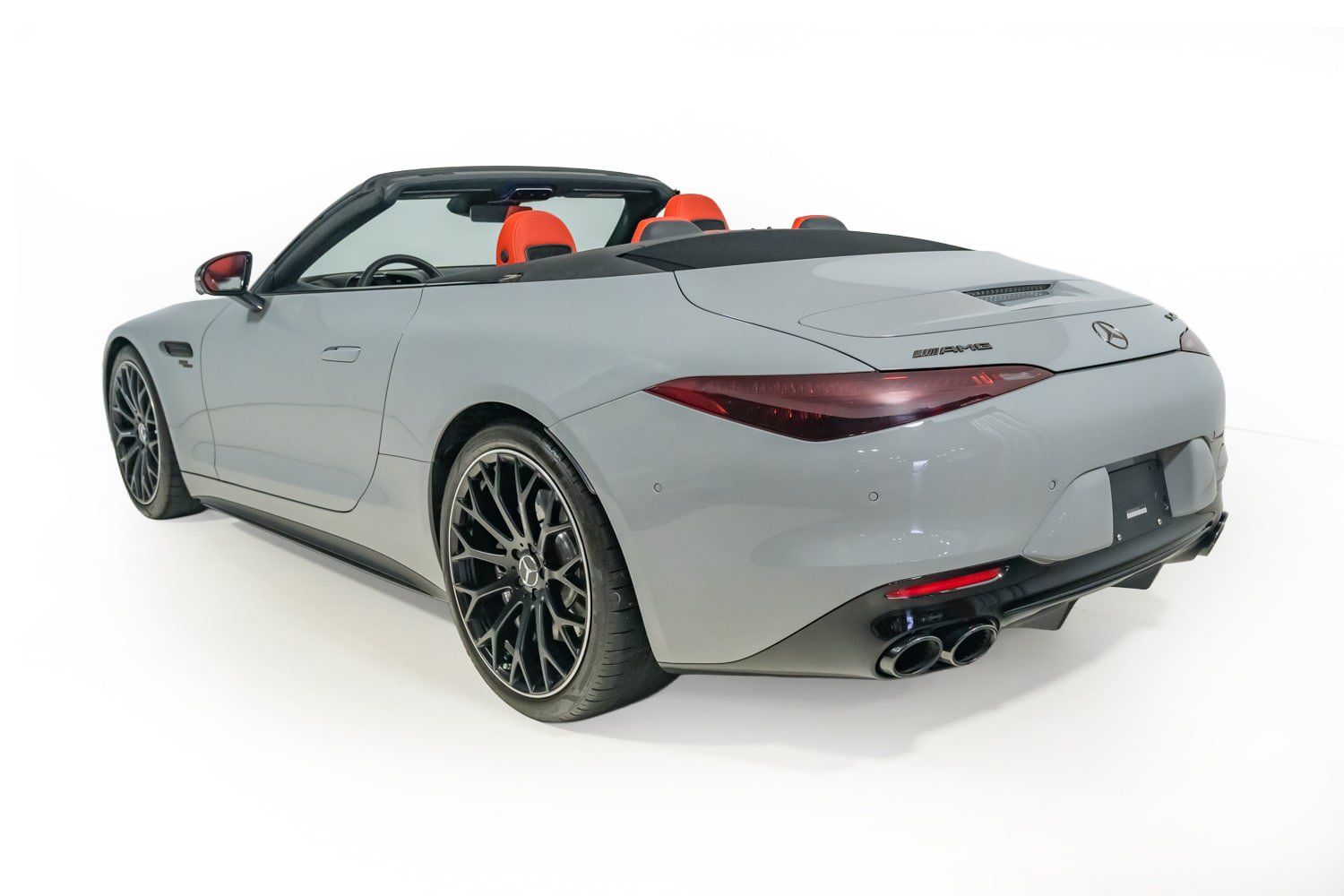 Used 2025 Mercedes-Benz SL 43 AMG w/ Driver Assistance Package image 16