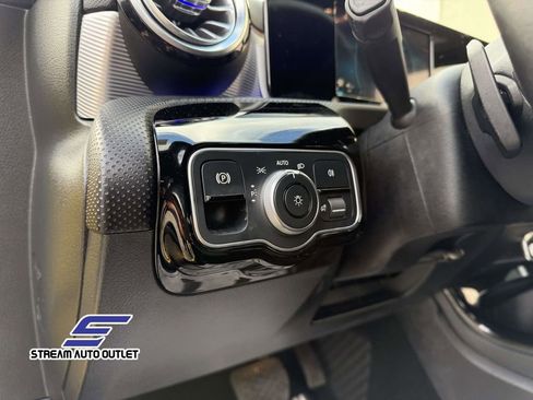 Used 2020 Mercedes-Benz CLA 250 image 36