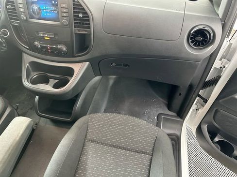 Used 2022 Mercedes-Benz Metris image 23