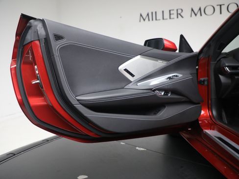 Used 2021 Chevrolet Corvette Stingray Preferred Cpe w/ Battery Protection Package RWD image 20