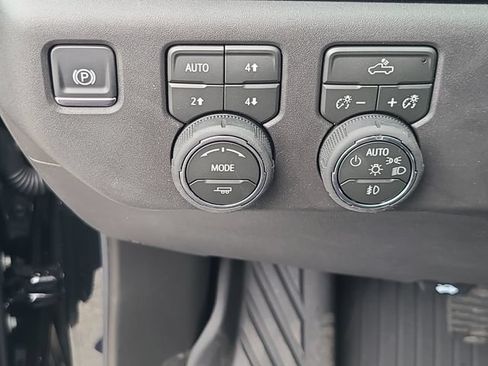 New 2026 Chevrolet Silverado 1500 LT Trail Boss AWD/4WD image 22