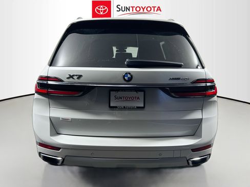 Used 2025 BMW X7 xDrive40i AWD/4WD image 5