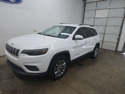 Used 2019 Jeep Cherokee Latitude Plus w/ Cold Weather Group AWD/4WD image 33