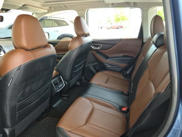 Used 2023 Subaru Forester Touring AWD/4WD image 39