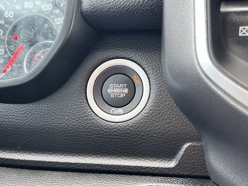 Used 2023 RAM 1500 Laramie AWD/4WD image 40