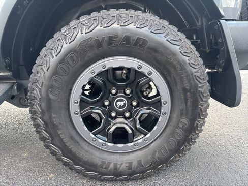Used 2023 Ford Bronco Outer Banks w/ Sasquatch Package image 13