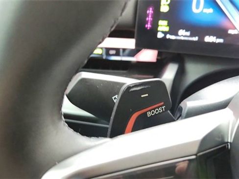 Used 2025 BMW 540i xDrive w/ Executive Package image 45