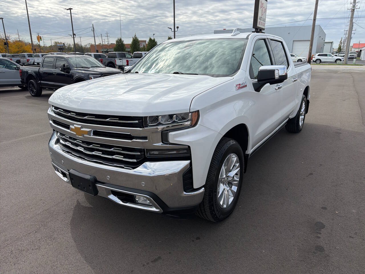 Used 2019 Chevrolet Silverado 1500 LTZ AWD/4WD image 5