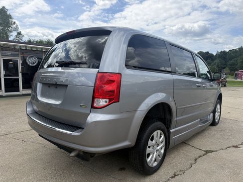 Used 2015 Dodge Grand Caravan SE w/ Quick Order Package 29E SE FWD image 5