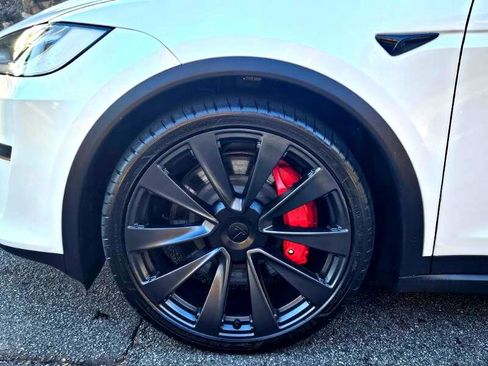 Used 2023 Tesla Model X Plaid image 18