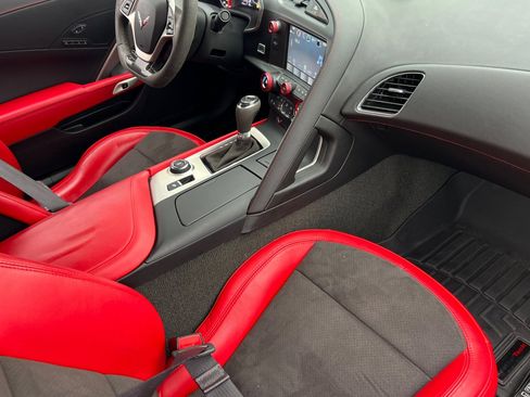 Used 2017 Chevrolet Corvette Stingray Coupe image 11