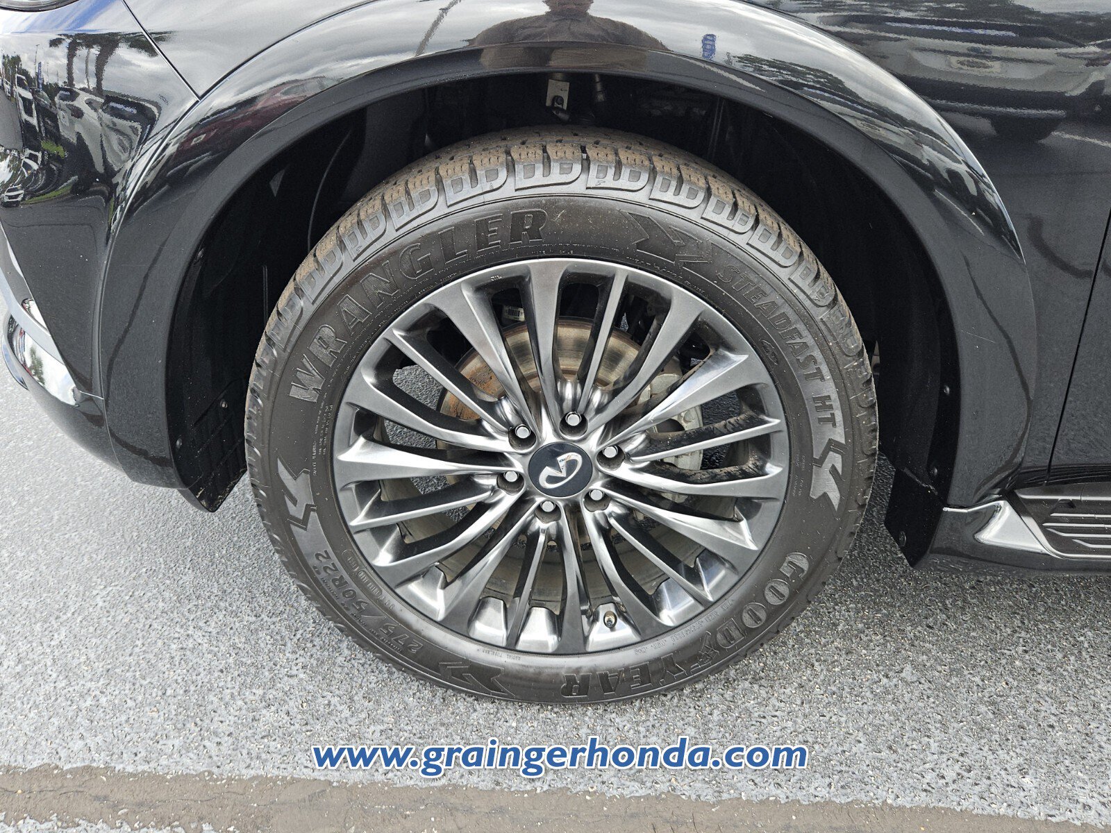 Used 2022 INFINITI QX80 Sensory w/ Cargo Package AWD/4WD image 9