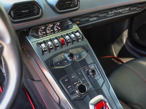 Used 2017 Lamborghini Huracan LP 580-2 image 41