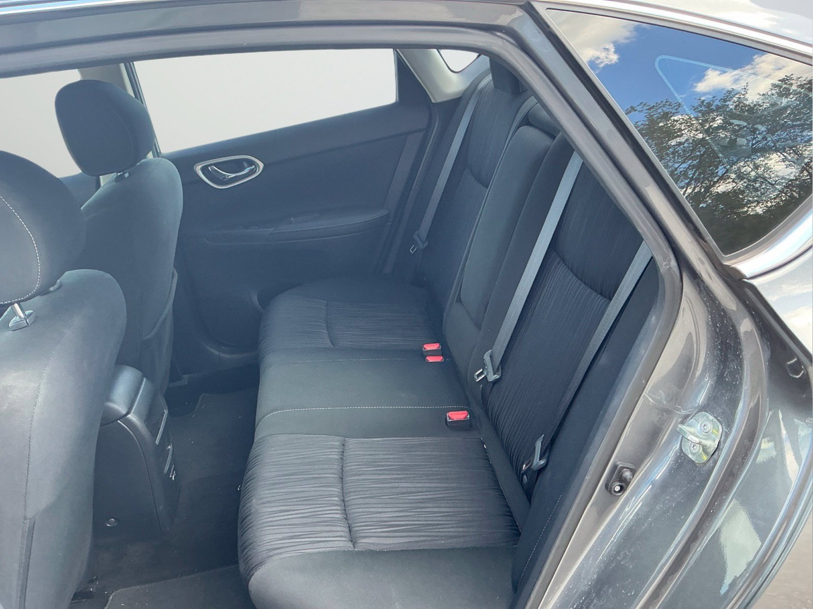 Certified 2019 Nissan Sentra SV FWD image 12