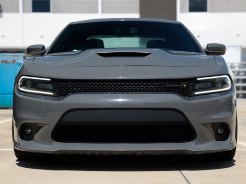 Used 2018 Dodge Charger R/T Scat Pack RWD image 22