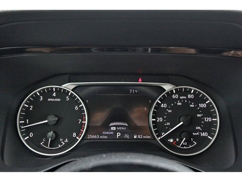 Used 2024 Nissan Pathfinder SL w/ SL Premium Package image 8