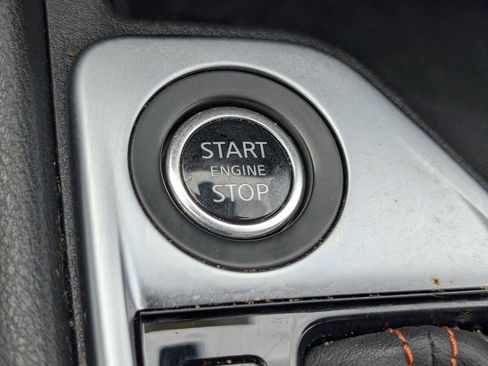 Certified 2023 Nissan Sentra SR FWD image 18