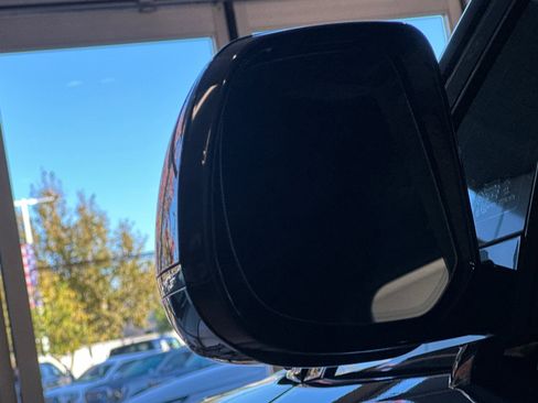 Used 2025 Land Rover Range Rover Sport Autobiography image 50