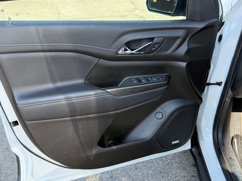Certified 2019 GMC Acadia SLT w/ Black Edition AWD/4WD image 12