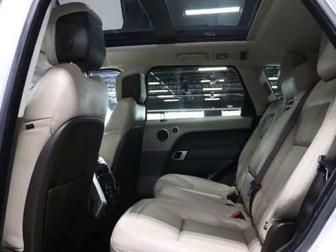 Used 2019 Land Rover Range Rover Sport HSE image 15