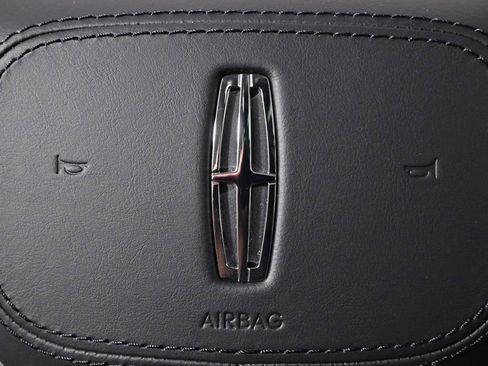 New 2026 Lincoln Nautilus Reserve AWD/4WD image 34
