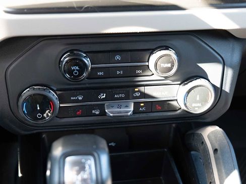 Used 2022 Ford Bronco Big Bend image 17