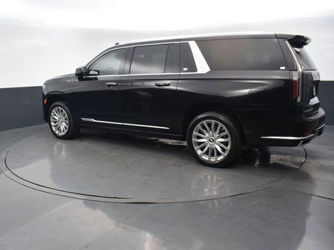 Used 2023 Cadillac Escalade ESV Premium Luxury w/ Performance Package AWD/4WD image 3
